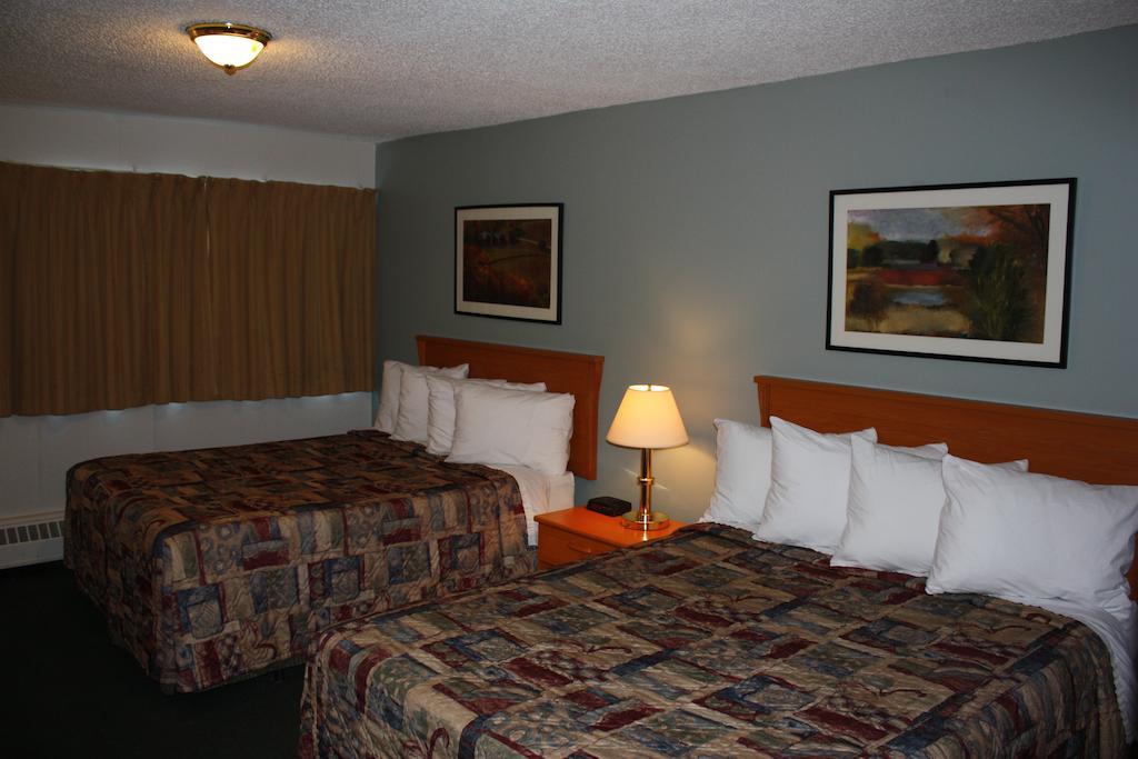 Northwoods Inn & Suites Saskatoon Kültér fotó